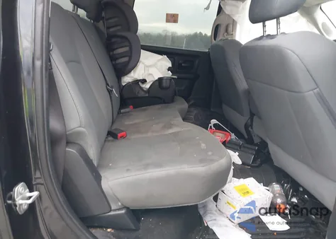 2016 Ram 1500 Tradesman z USA, uszkodzony, nr VIN 1C6RR6ST0GS268091